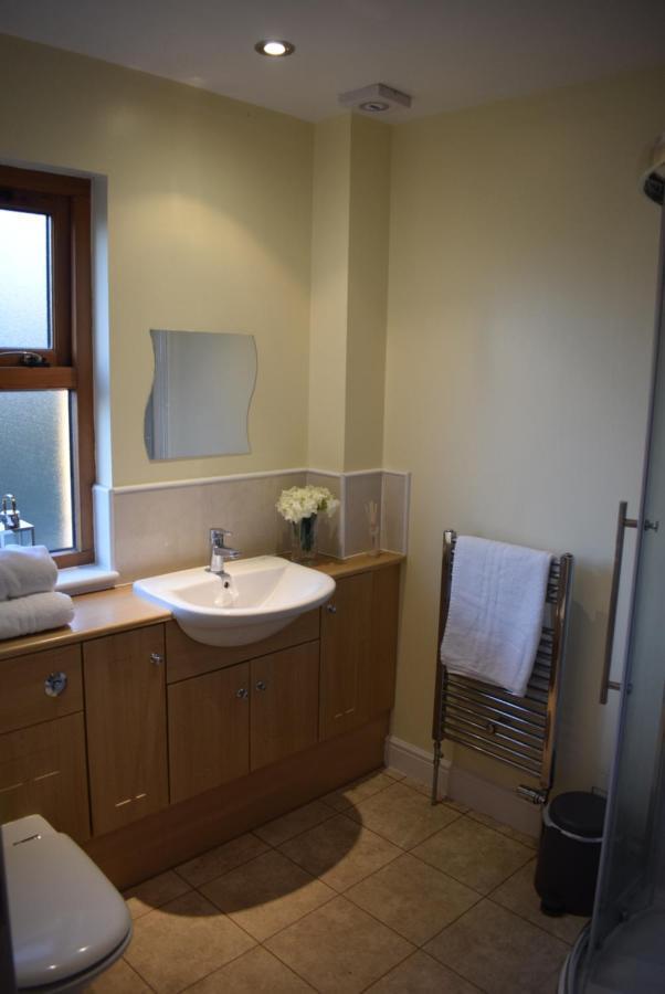 Kelpies Serviced Apartments Kavanagh- 5 Bedrooms バスゲイト エクステリア 写真