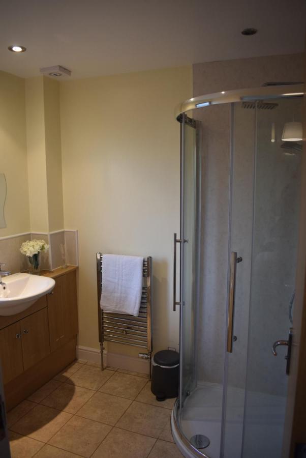Kelpies Serviced Apartments Kavanagh- 5 Bedrooms バスゲイト エクステリア 写真